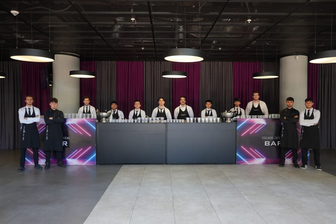 Fuar Standlarında Catering Hizmetiyle Fark Yaratmanın 5 Yolu